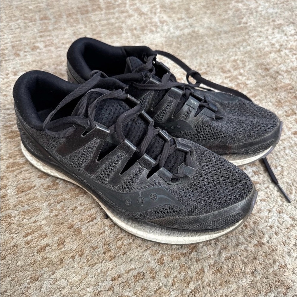 Saucony Women’s Freedom ISO 2 size 8.5